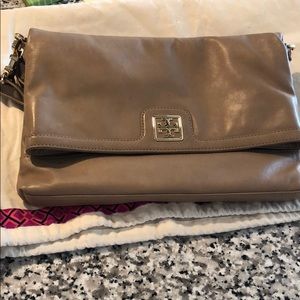 Tory Burch crossbody. Good condition